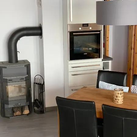 シャレー St. Lambertus Lambertsberg